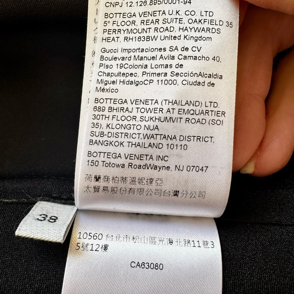 Bottega Veneta Lambskin Leather Shirt
Jacket Black IT 38 | US 6 Quiet Luxury NWT - Picture 8 of 16